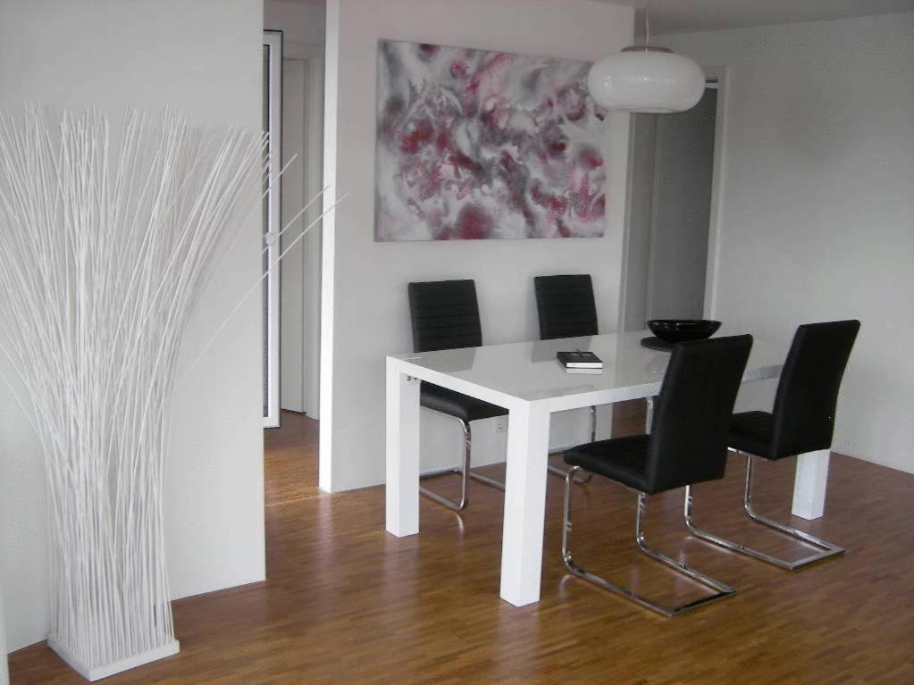 Appartement Am Salamanderpark Корнвестхайм Екстериор снимка