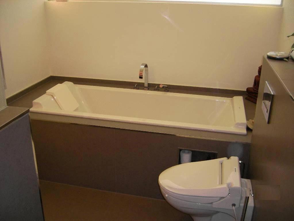Appartement Am Salamanderpark Корнвестхайм Екстериор снимка